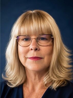 Meet your Posher, Cathryn